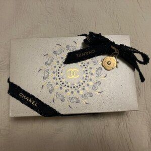 Chanel Le Lift Creme Set Package in Holiday Box